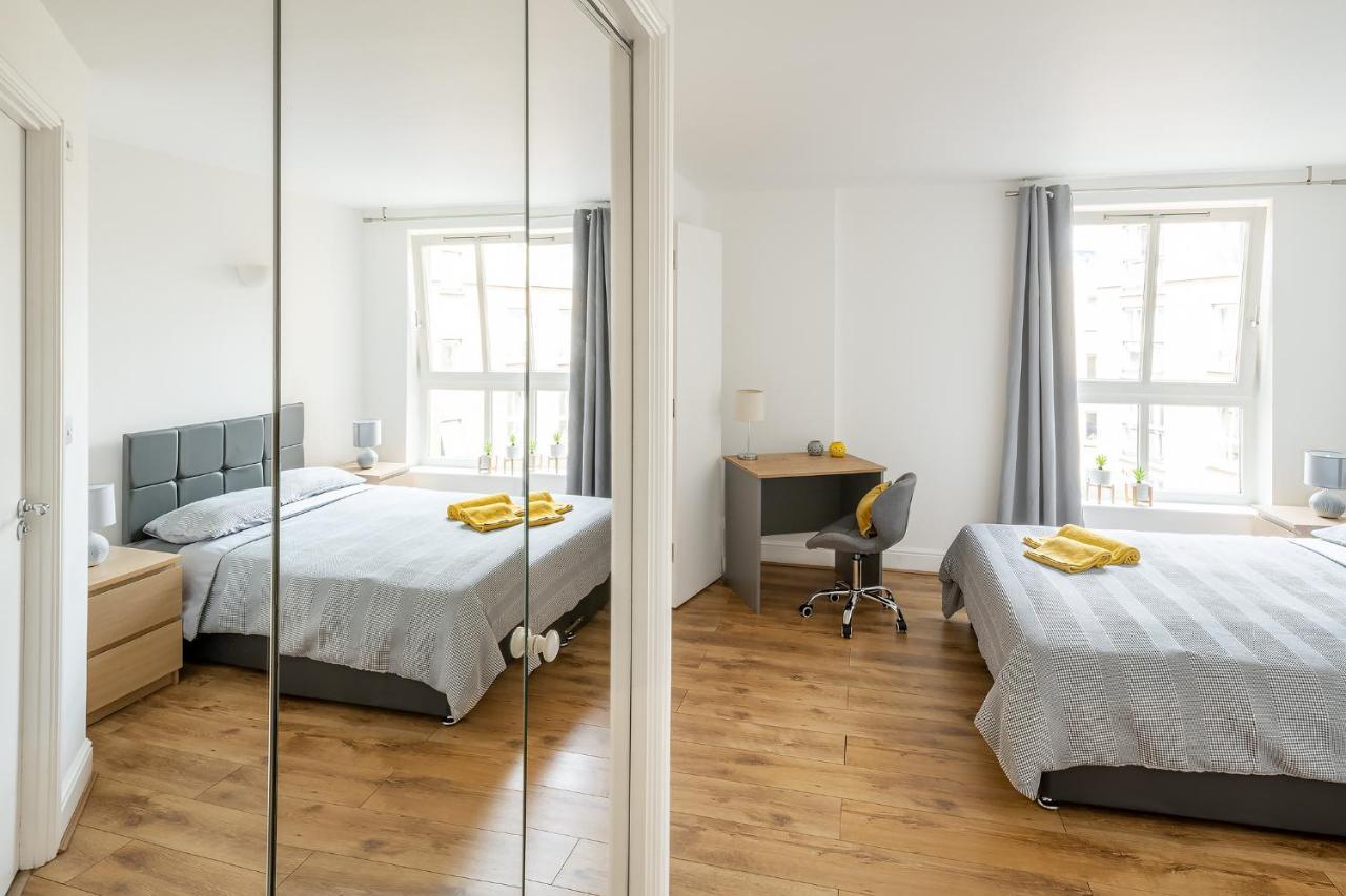 Comfortable And Bright Apartment In Tower Bridge Londra Exterior foto