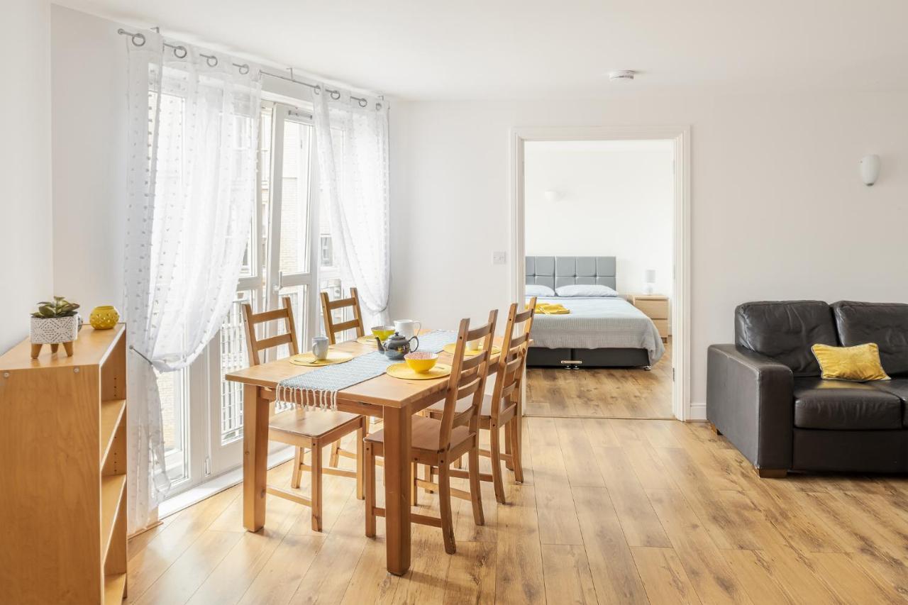 Comfortable And Bright Apartment In Tower Bridge Londra Exterior foto
