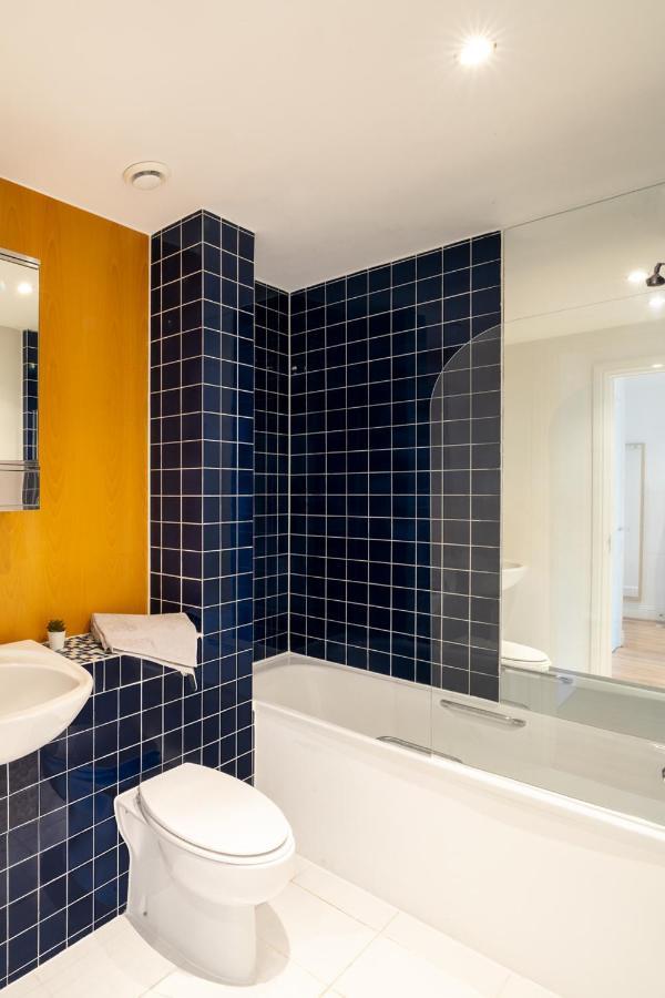 Comfortable And Bright Apartment In Tower Bridge Londra Exterior foto